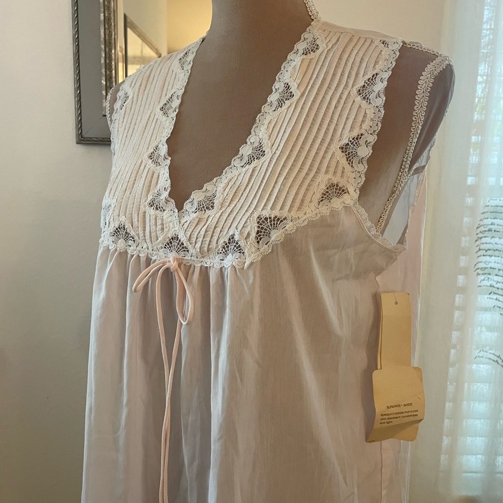 Barbizon Women's Lace-Trim Nightgown in Soft pink